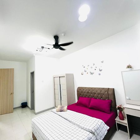 Ureshii Homestay Ladang Tanjung Kuala Terengganu With Pool מראה חיצוני תמונה